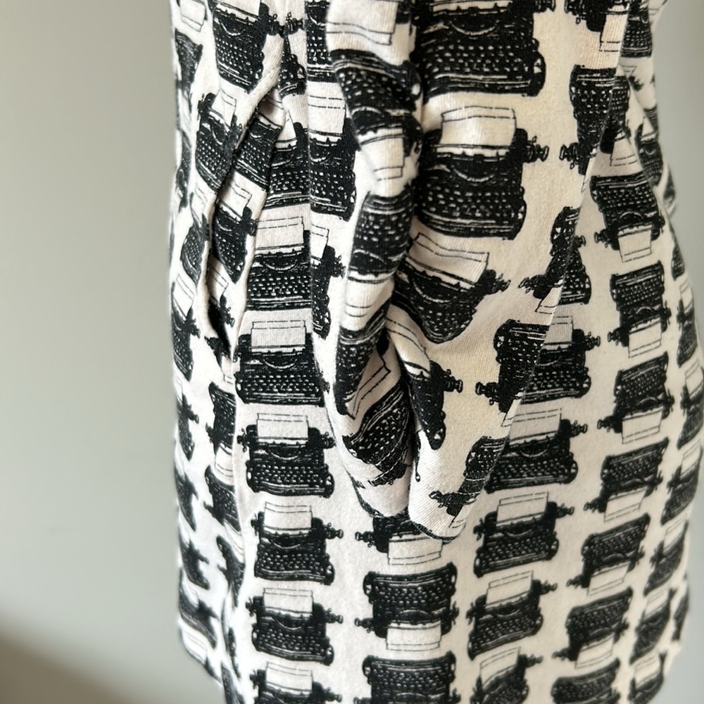 Effie's Heart ~ Typewriter Print Julliard Pullover Tunic Cowl Neck Cream Black S - Picture 5 of 10